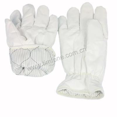 Cleanroom heat resistant glove